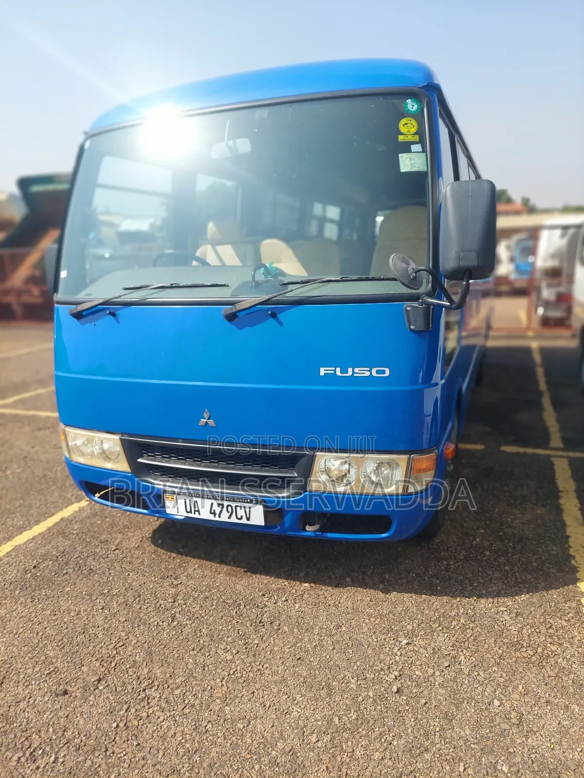 Mitsubishi Fuso Rosa 2011 Blue