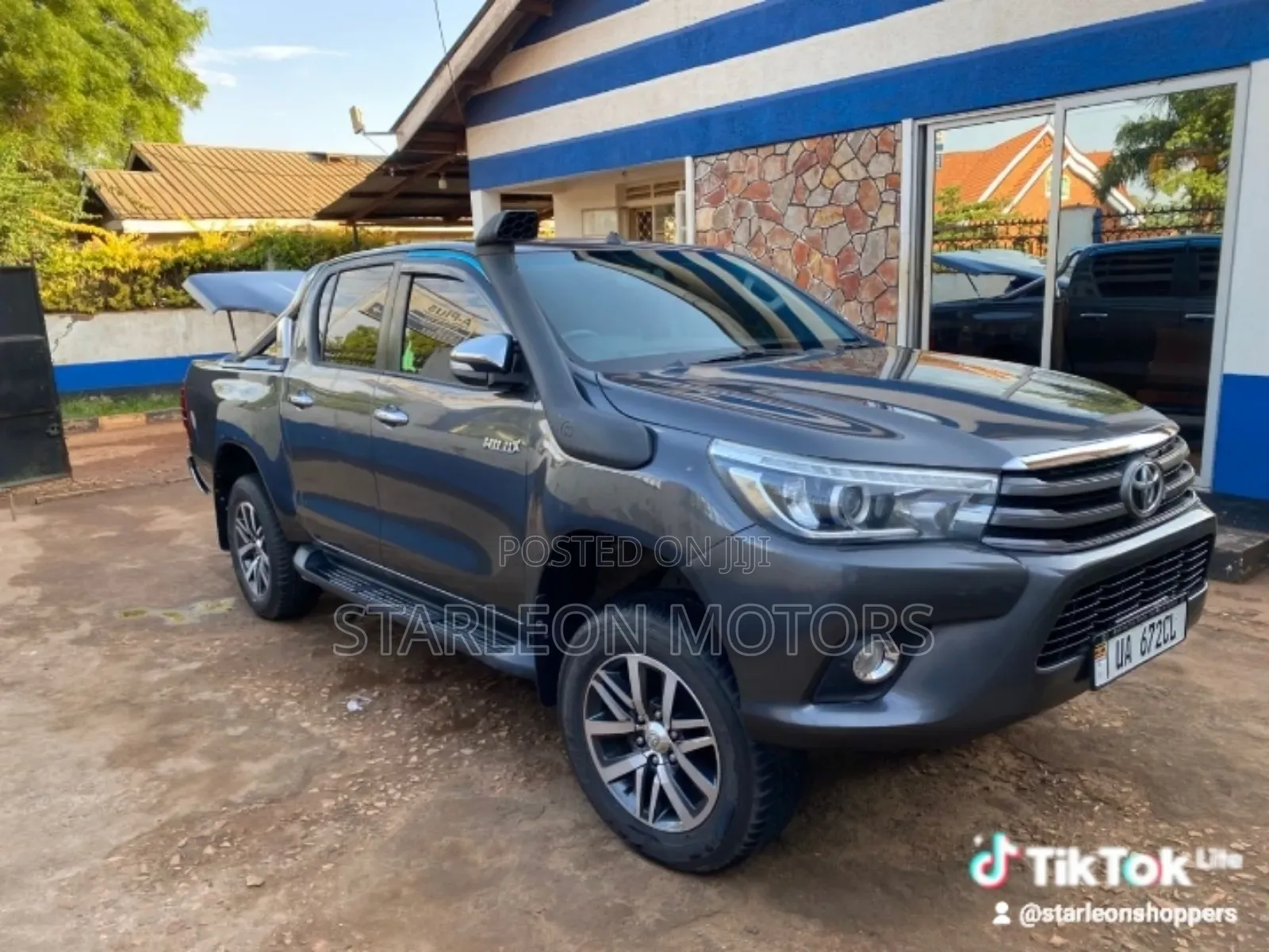 Toyota Hilux Revo Double Cab Deisel 2.8 RWD 2017 Gray