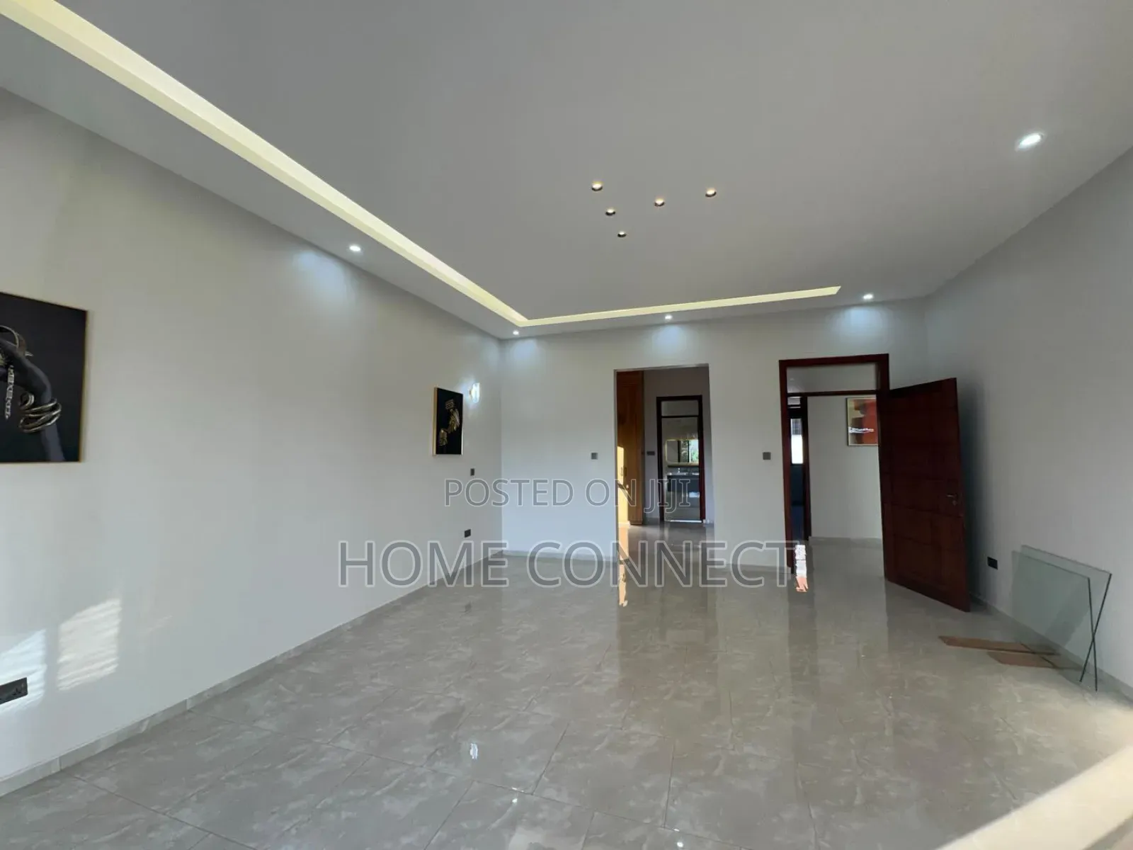 5bdrm Duplex in Akright Estate, Central Division for sale