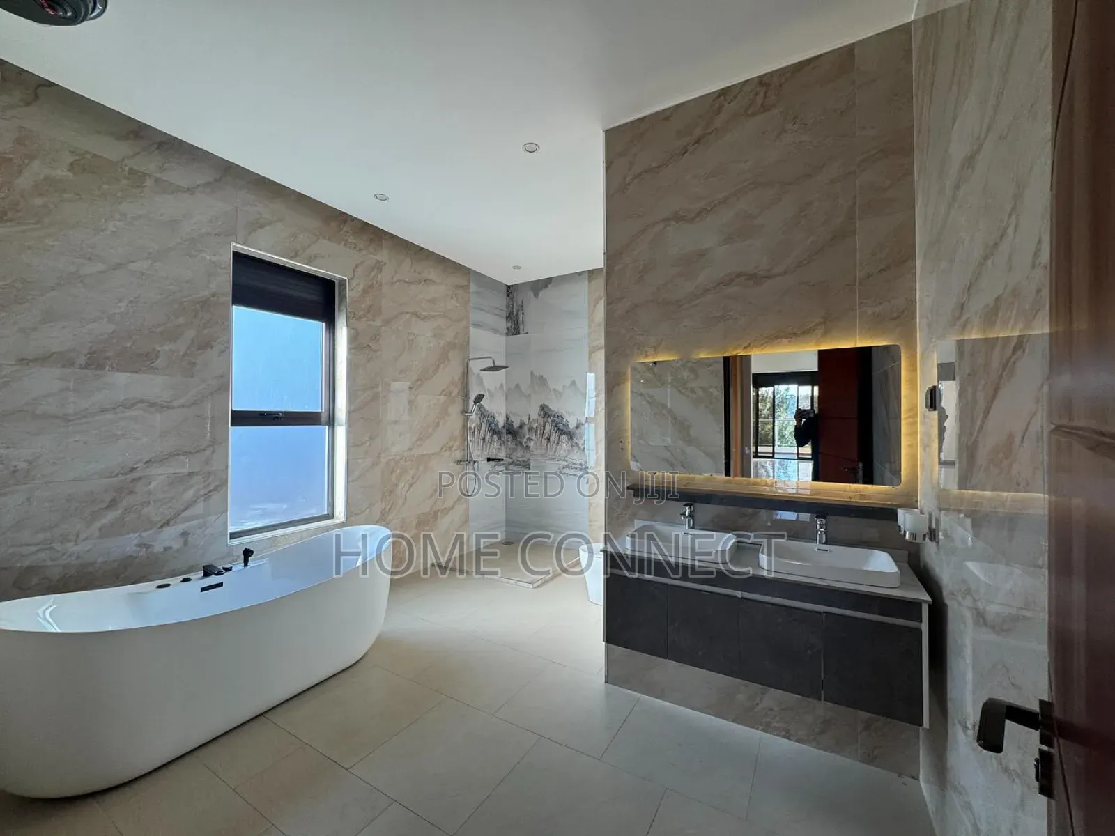 5bdrm Duplex in Akright Estate, Central Division for sale