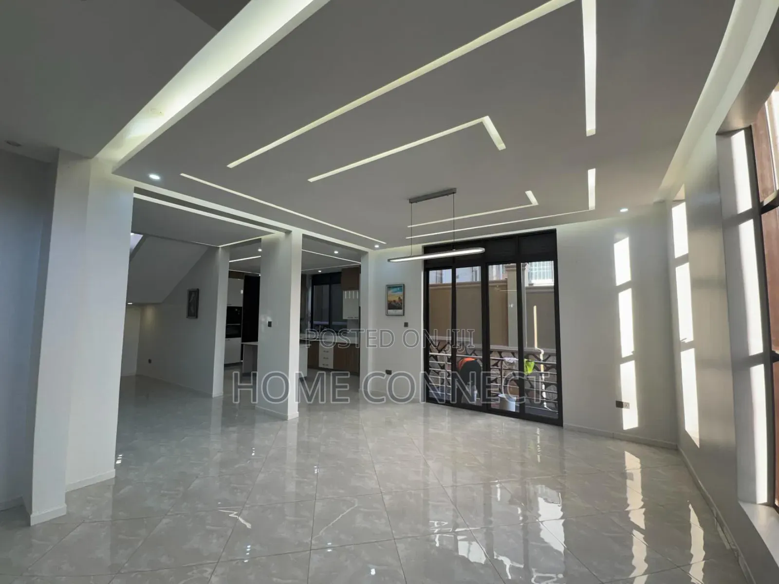 5bdrm Duplex in Akright Estate, Central Division for sale