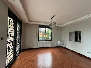 5bdrm Duplex in Kira Mamerito Rd, Central Division for sale