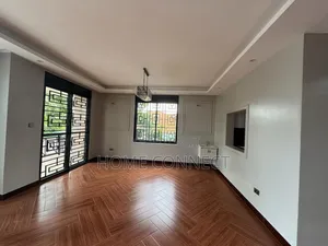 5bdrm Duplex in Kira Mamerito Rd, Central Division for sale