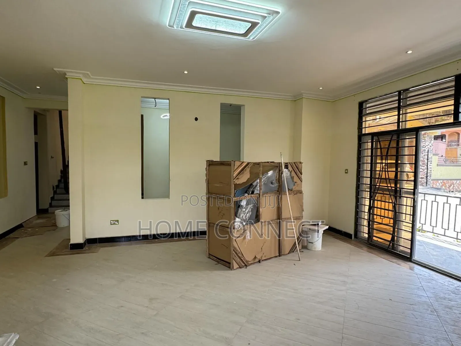 5bdrm Duplex in Naalya Estate, Central Division for sale