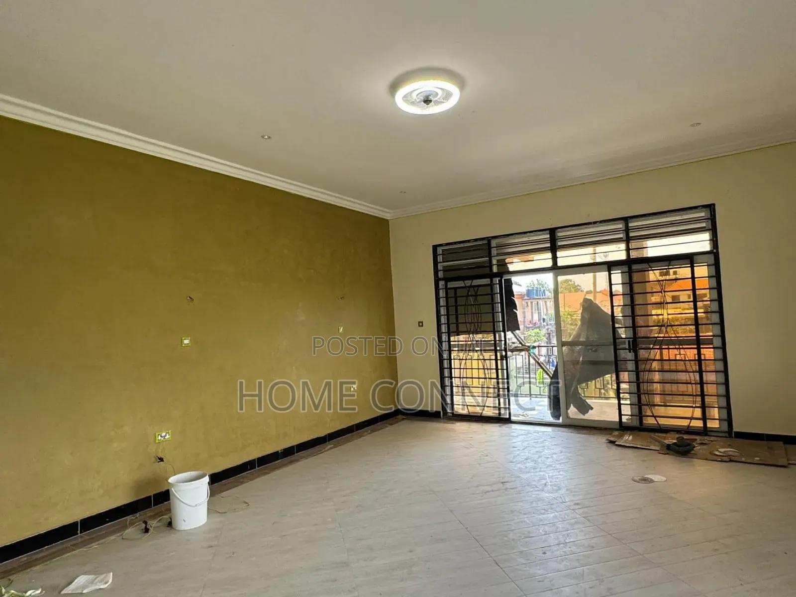 5bdrm Duplex in Naalya Estate, Central Division for sale