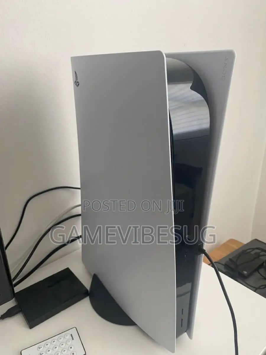 Ps5 Gaming Box: 2 Controllers, 3 Games, Power/Hdmi
