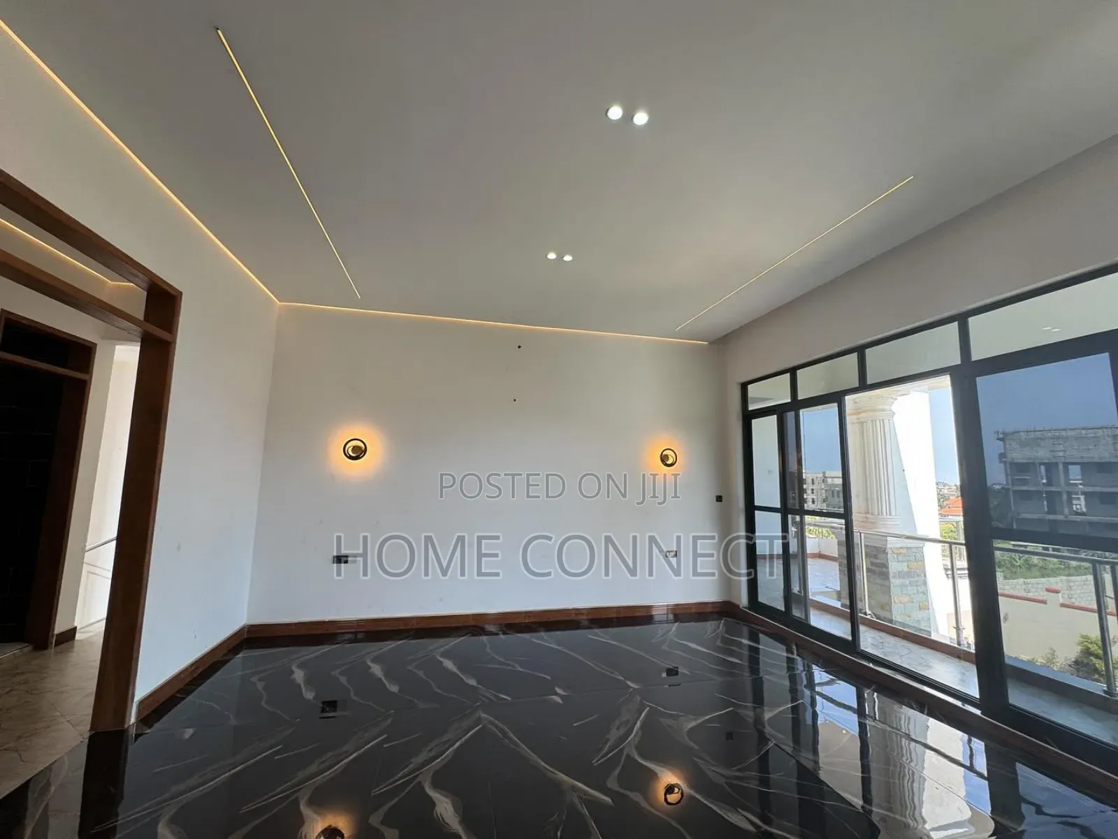 6bdrm Duplex in Munyonyo Charles, Central Division for sale