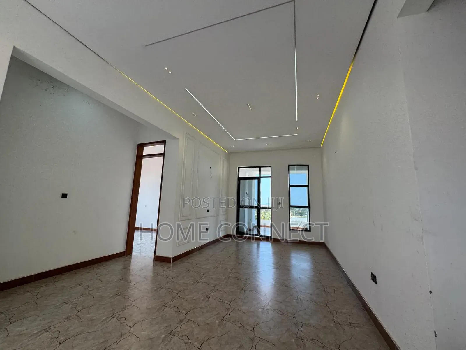 6bdrm Duplex in Munyonyo Charles, Central Division for sale