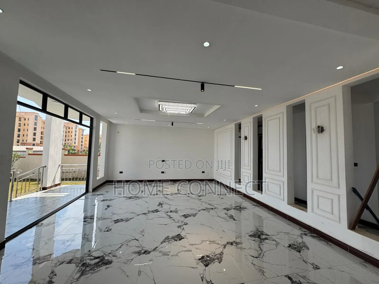 6bdrm Duplex in Munyonyo Charles, Central Division for sale
