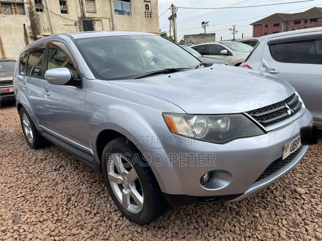 Mitsubishi Outlander 2010 Gray
