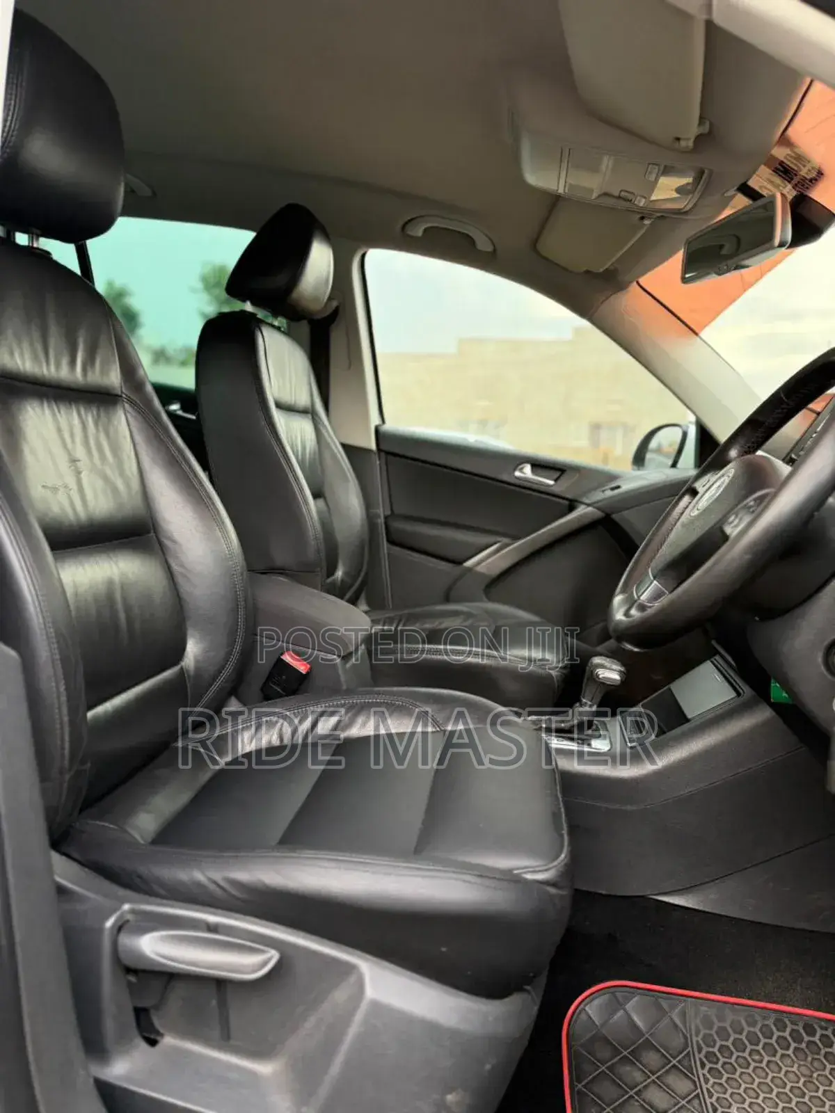 Volkswagen Tiguan 2010 White