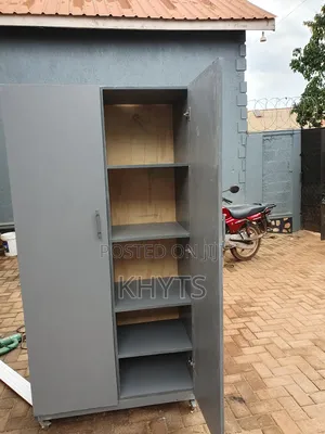 Wardrobe Made at Your Place