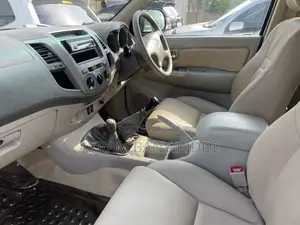 Toyota Fortuner 2013 Gold