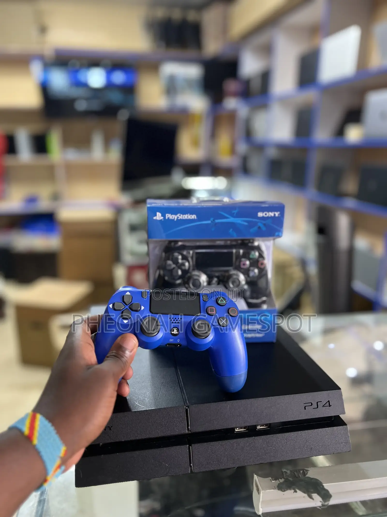 Ps4 Relaxed Home Console, 2 Pads Included With 18 Games Installed