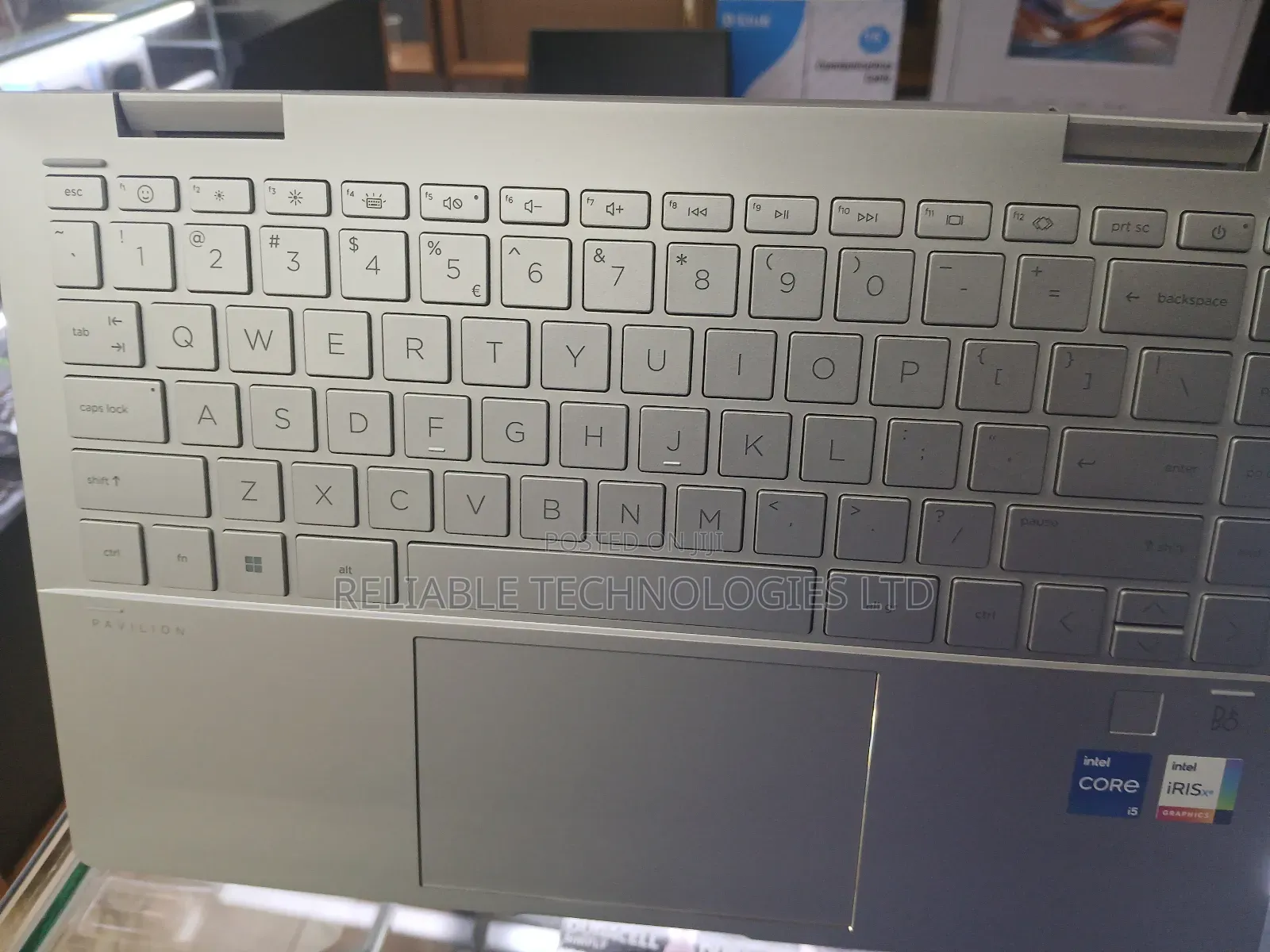 New Laptop HP Pavilion 13 X360 8GB Intel Core I5 SSD 512GB