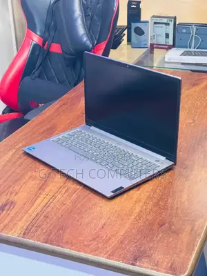 New Laptop Lenovo ThinkBook 15 8GB Intel Core I5 SSD 256GB