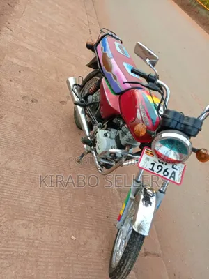 Bajaj Boxer 100 2025 Red
