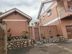 4bdrm Duplex in Fs Properties Ltd, Central Division for rent