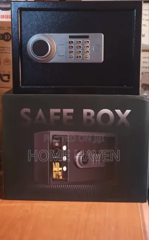 Al 002-25 Safe Cash Box