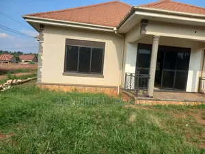 Furnished 3bdrm Bungalow in Kira for sale