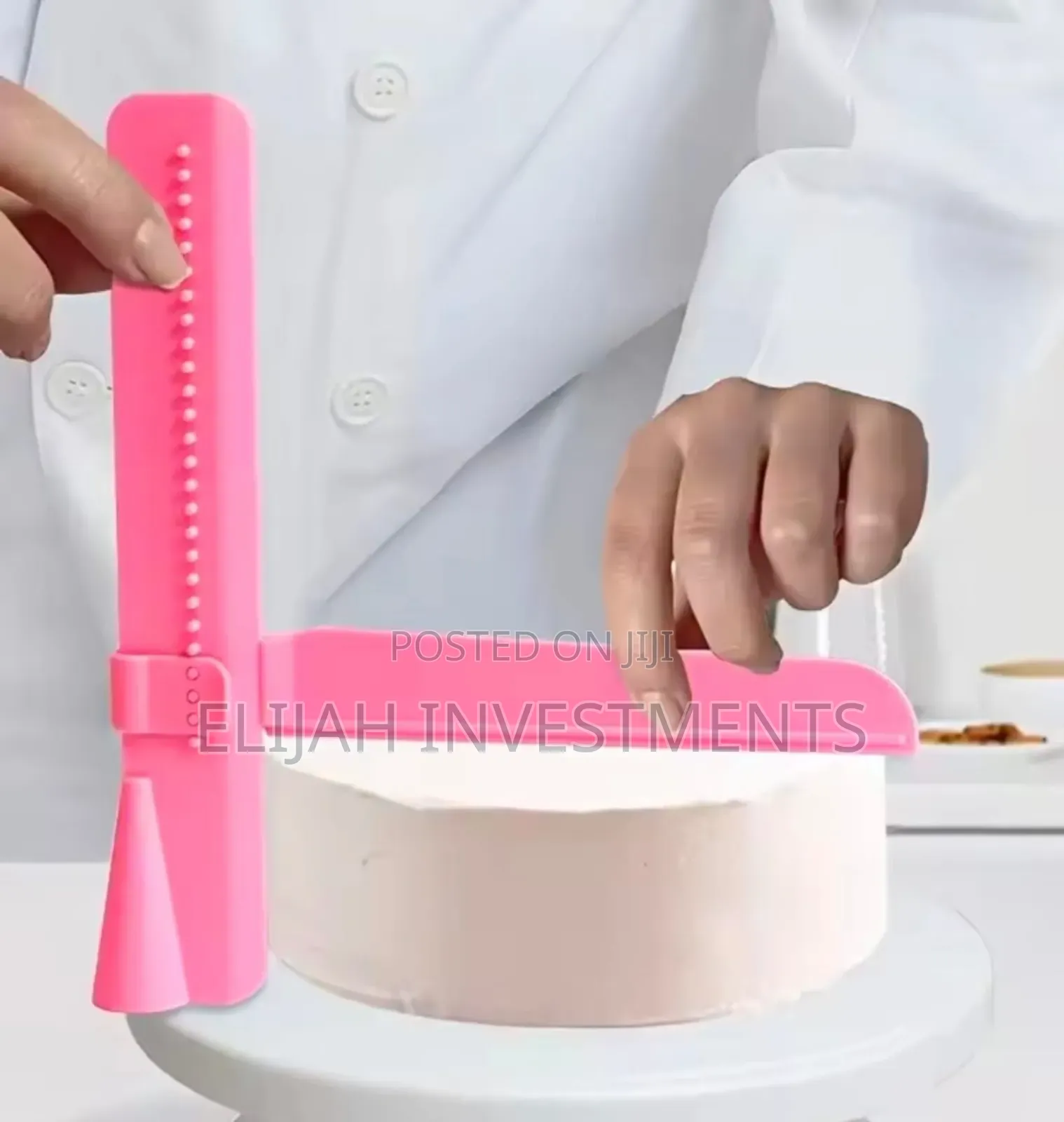 Adjustable Plastic Cake Scraper or Smoother