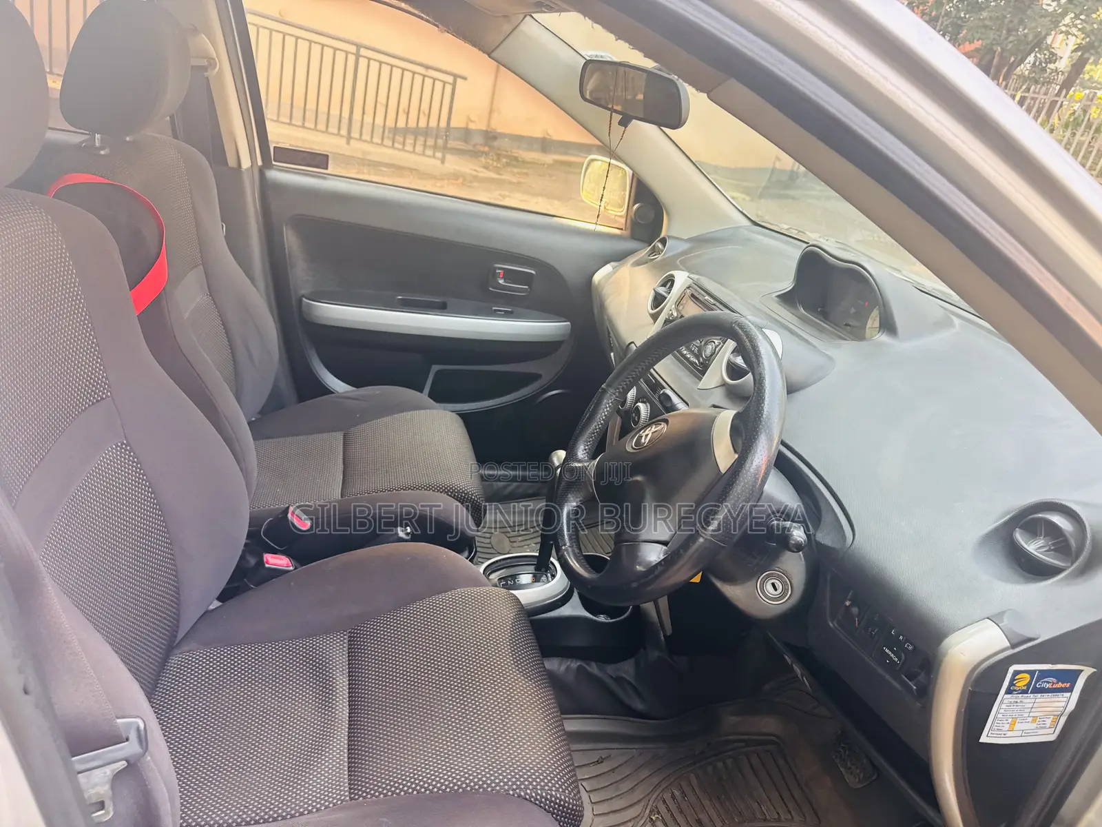 Toyota IST 2002 Silver