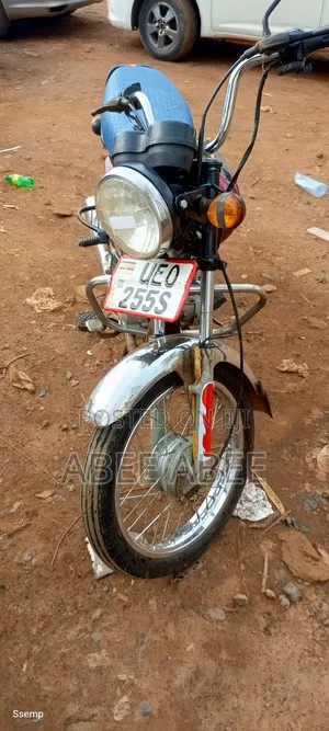 Bajaj Boxer 100 2022 Red