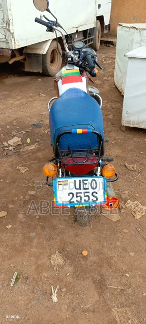 Bajaj Boxer 100 2022 Red