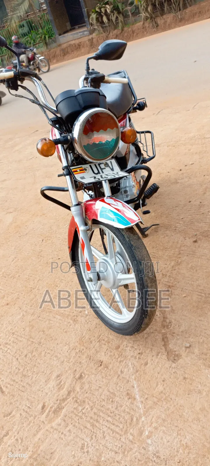 TVS HLX 125 2022 Red