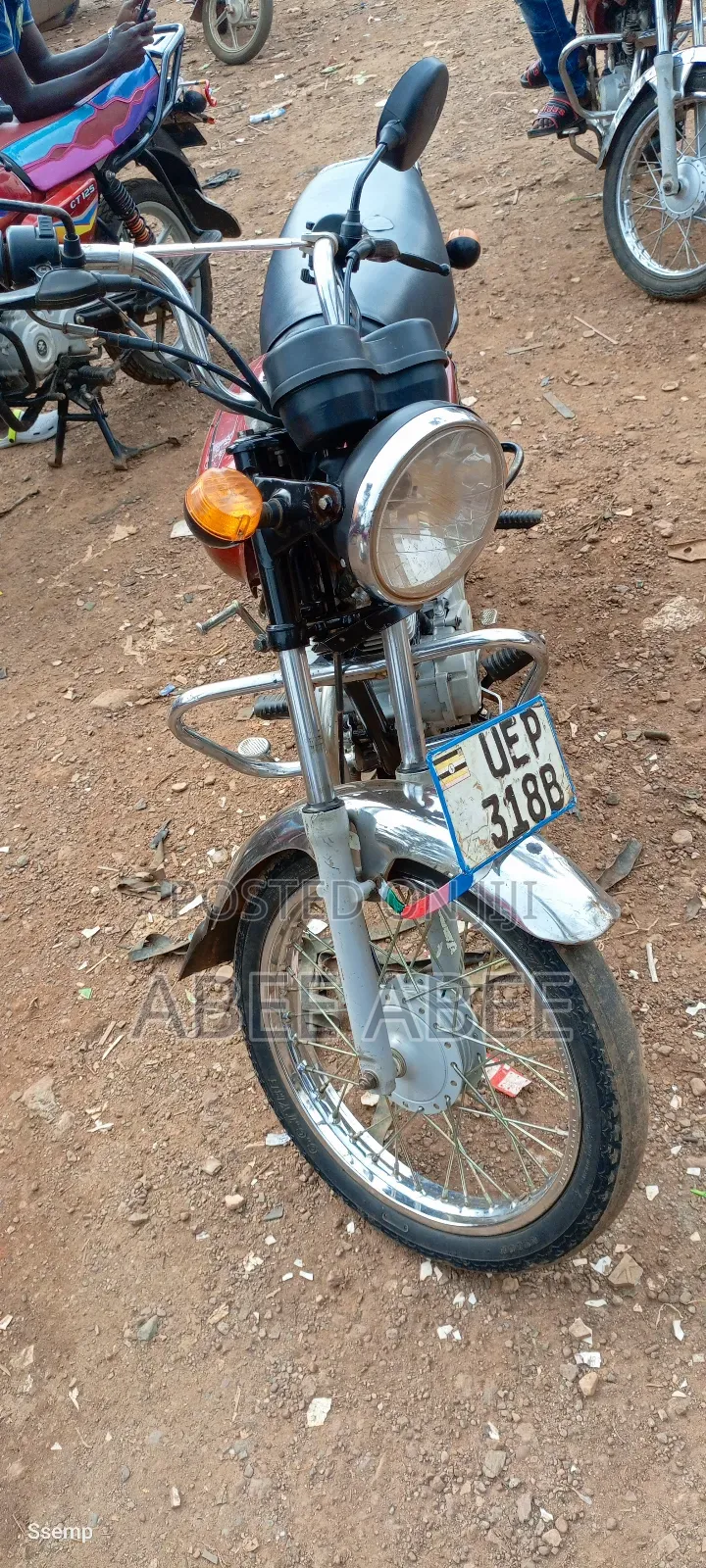 Bajaj Boxer 100 2022 Red