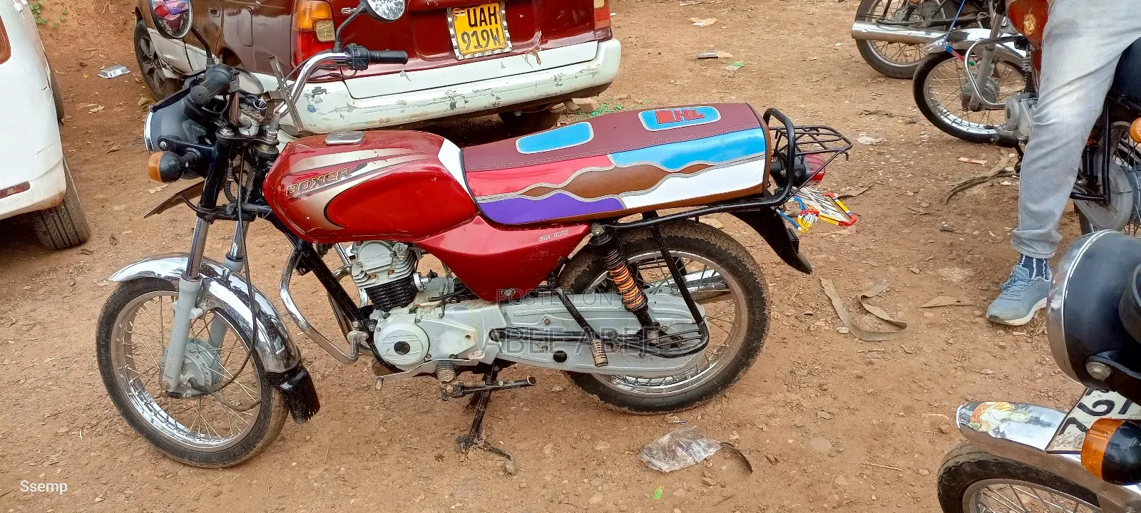 Bajaj Boxer 100 2024 Red