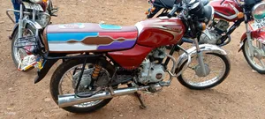 Bajaj Boxer 100 2024 Red