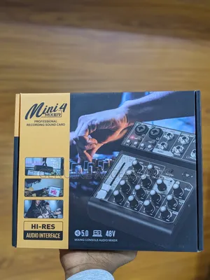 Mini 4 Mixer Professional Sound Card