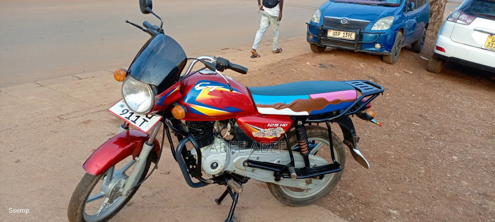 Bajaj Boxer 125 2024 Red