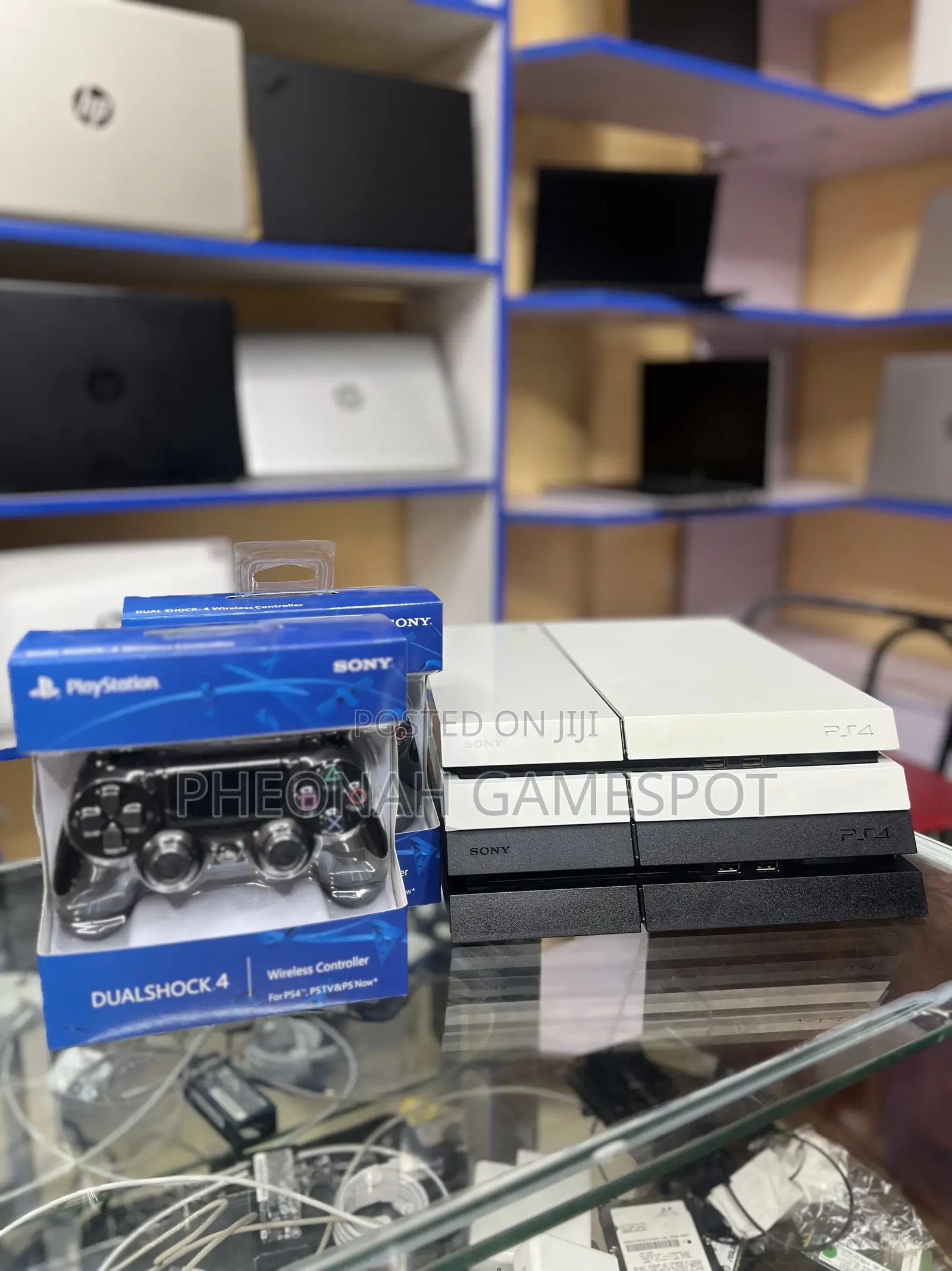 Ps4 Smooth Action-Ready Console, 2 Pads Plus 17 Games Installed.