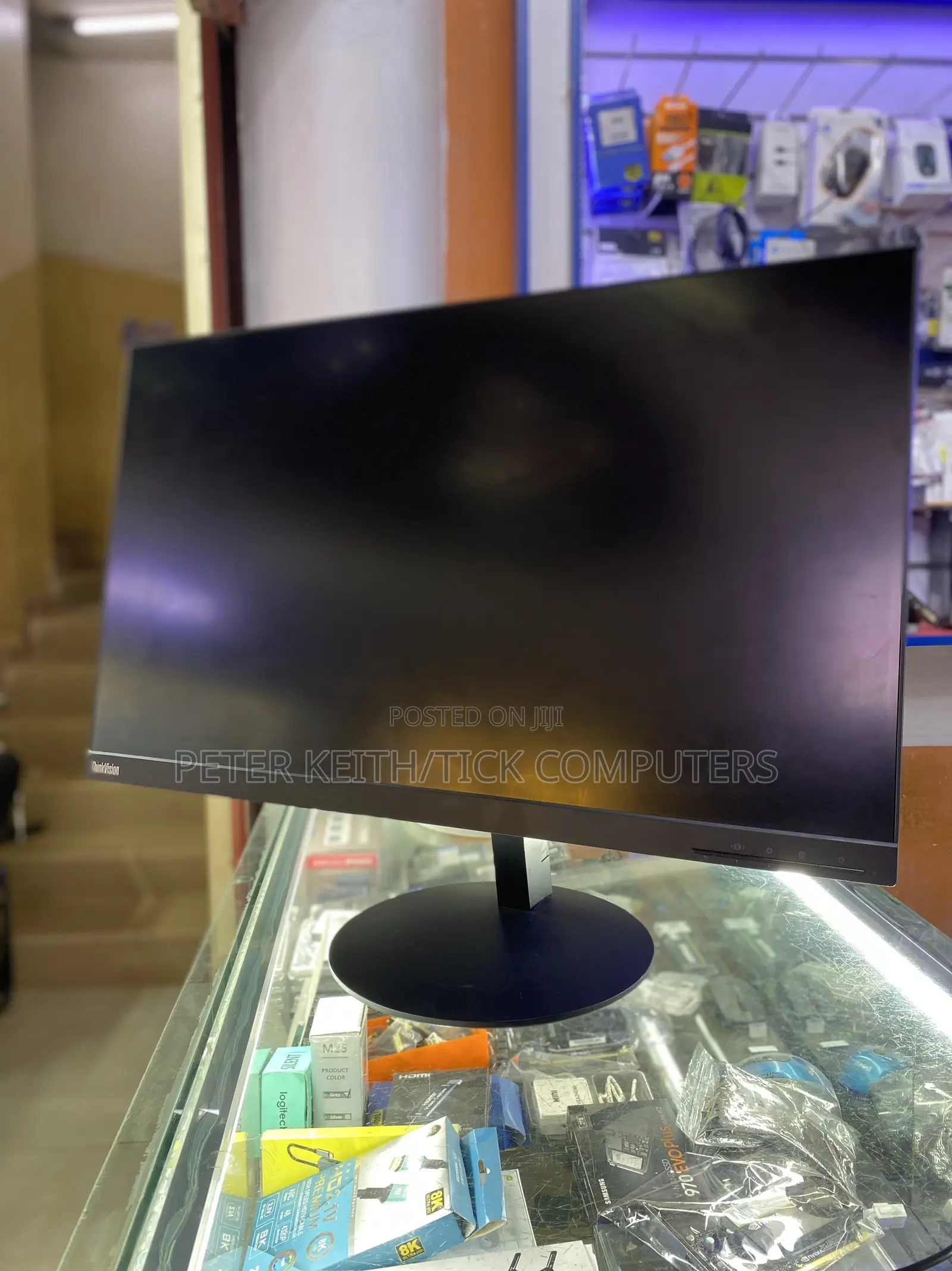 Lenovo Resolution Monitor, T-Series Model Such as the T27q-20.