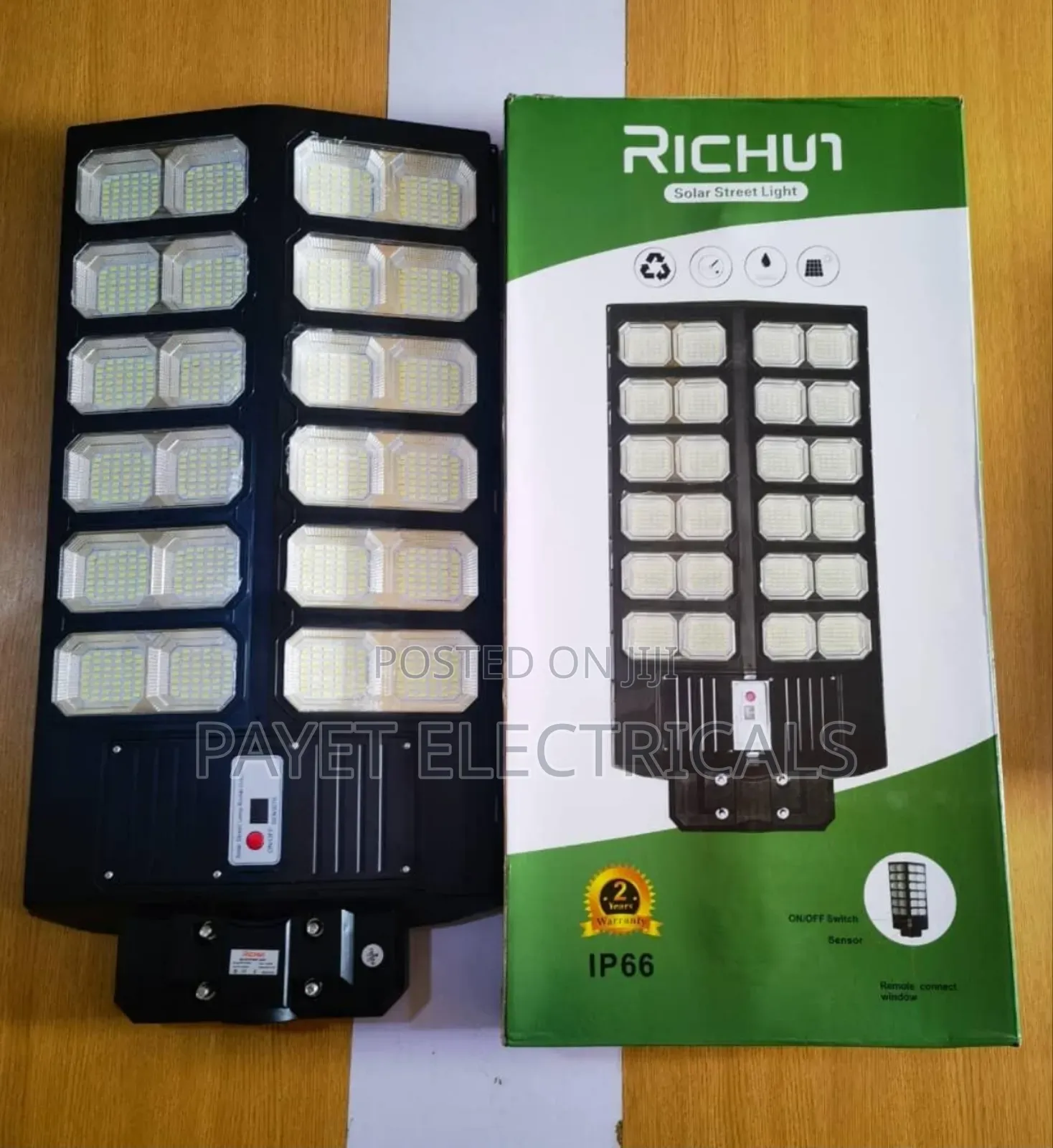 Heavy Duty Led Solar Street Light for 2400watts