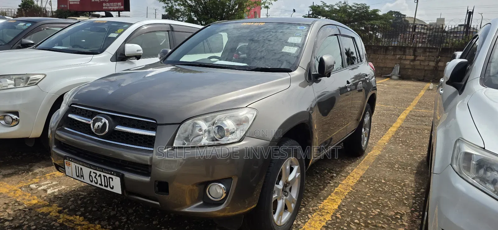 Toyota RAV4 2011 Brown