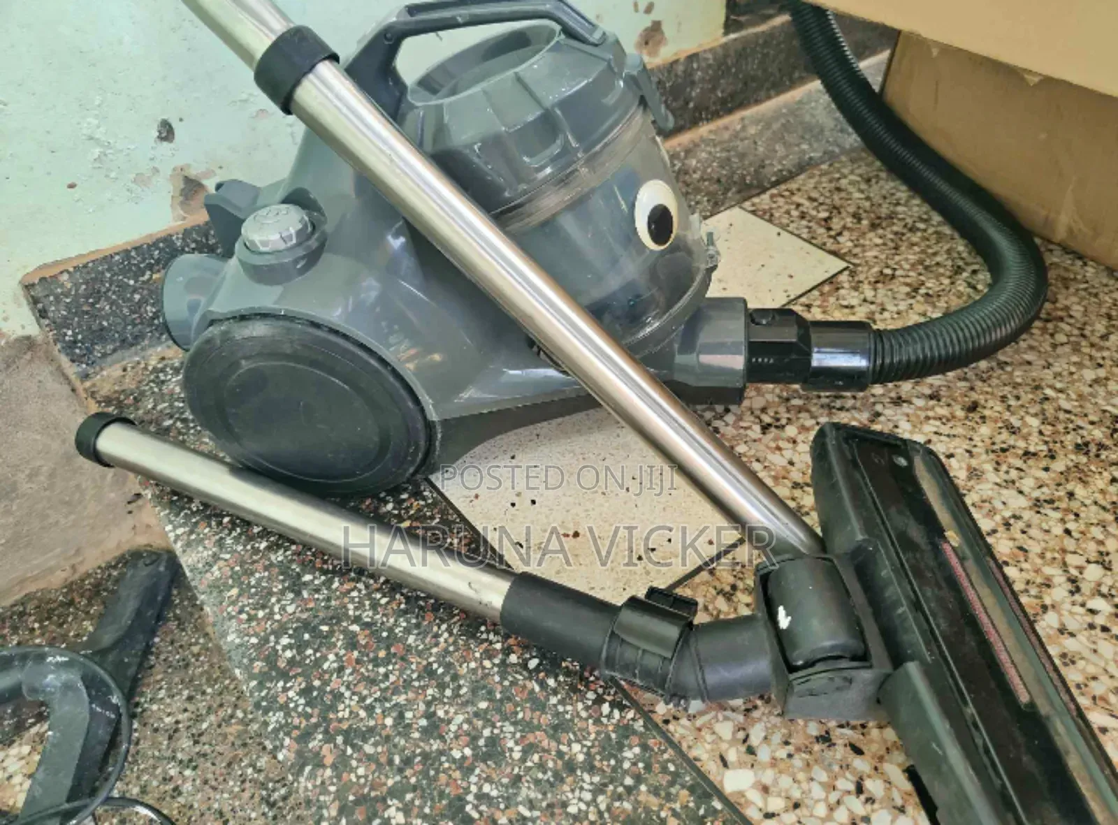 Vacuum Cleaner
