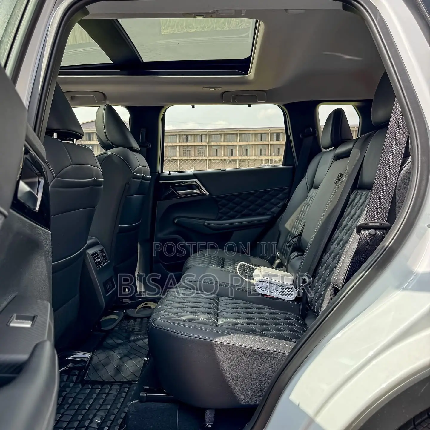 Mitsubishi Outlander 2025 White