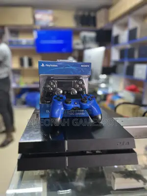Ps4 Relaxed Daily Gaming System With 2 Controllers and 12 Games.