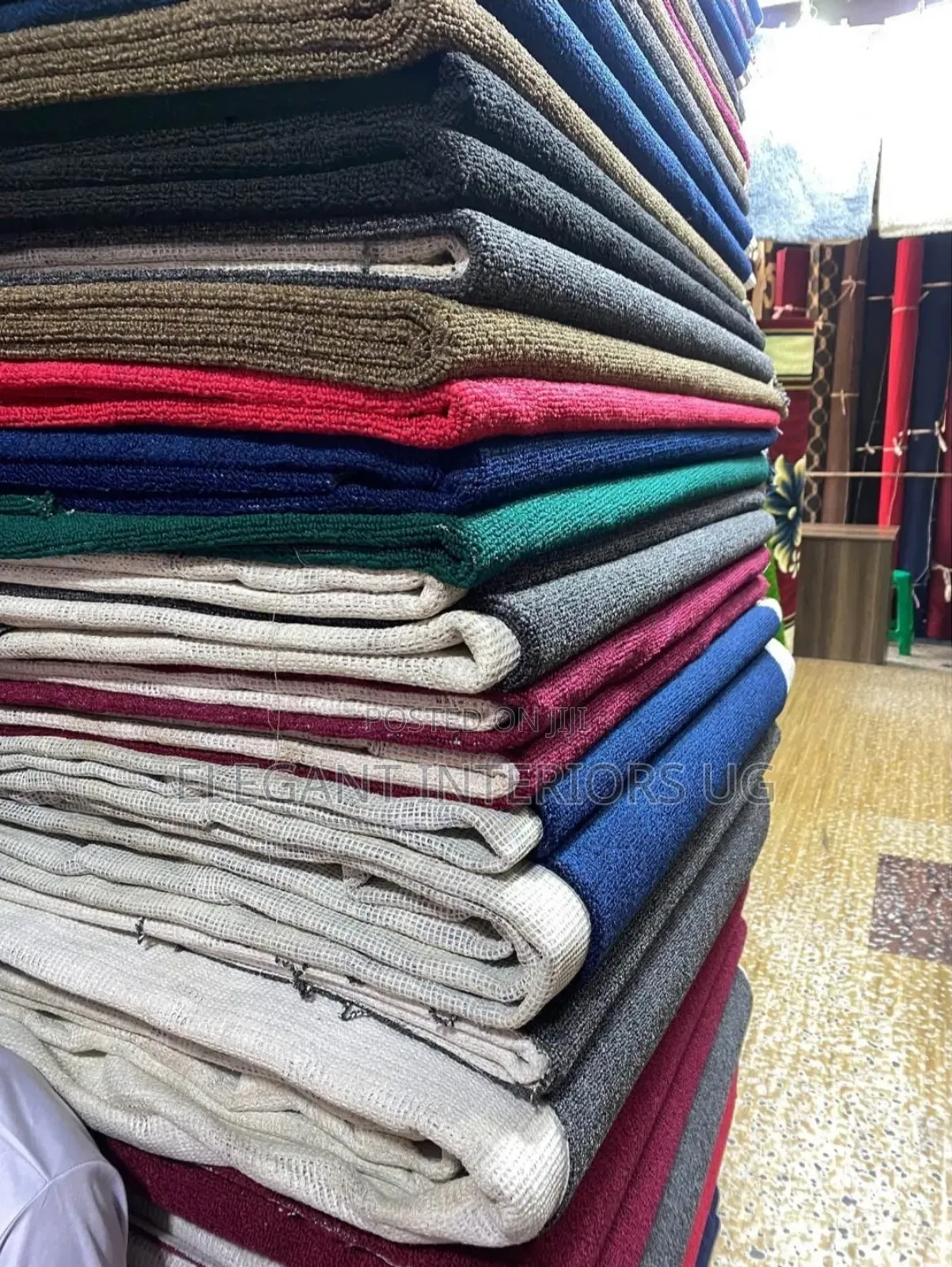 Quality Woolen Carpets Per Square Meter Available in All Colours