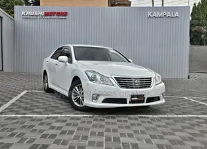 Toyota Crown 2012 White