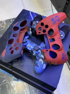 Clean Ps4 Standard Console - 2 Pads, 8 Games, Power Hdmi Cord