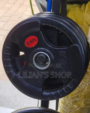 10kg (22lb) Olympic Rubber-Coated Weight Plate With a Tri-Grip Design.