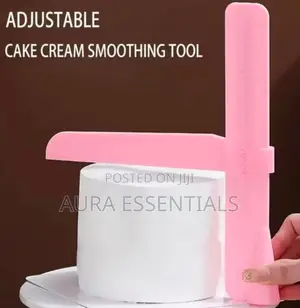 Adjustable Plastic Cake Scraper or Smoother