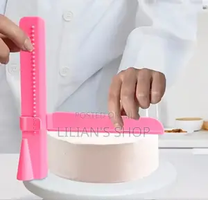 Adjustable Plastic Cake Scraper or Smoother