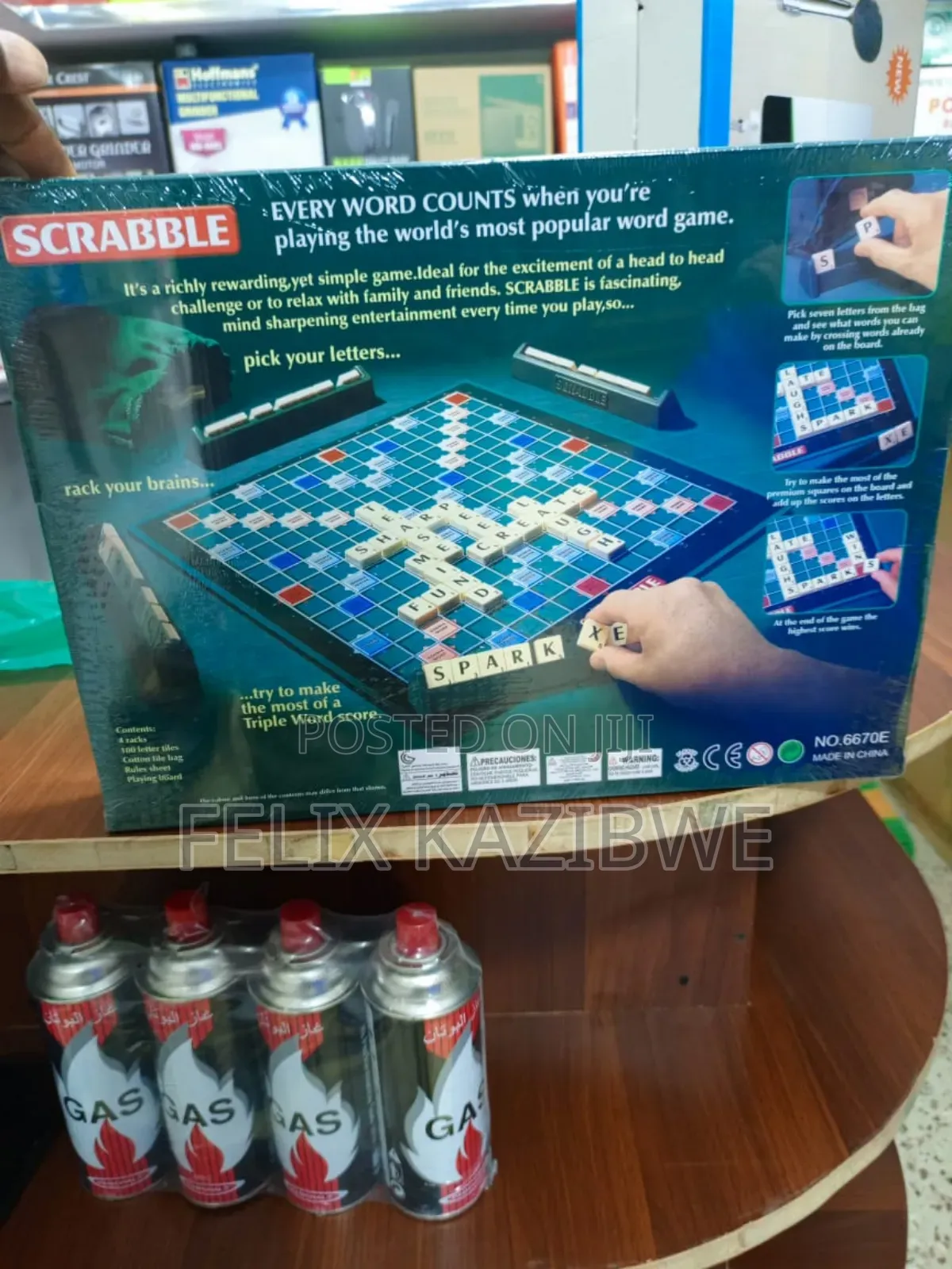 Scrabble Original.