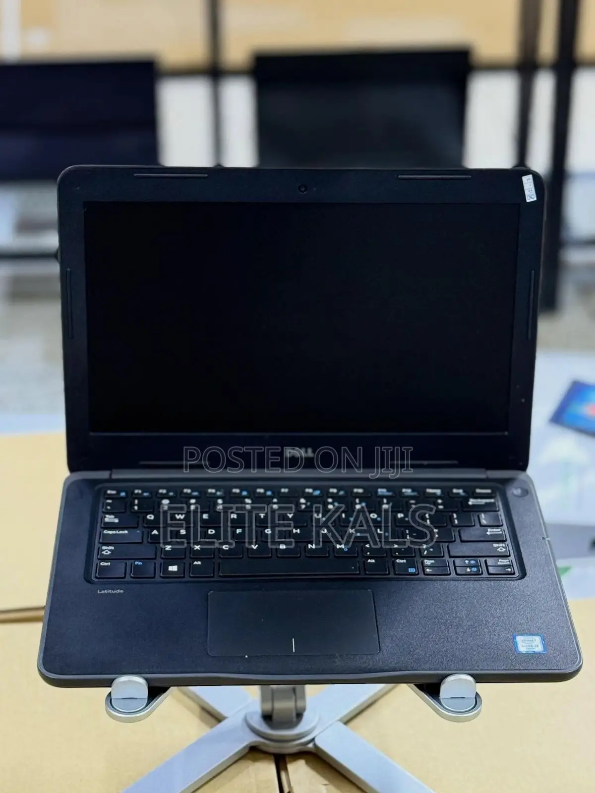Laptop Dell Latitude 13 3380 4GB Intel Core I3 HDD 500GB