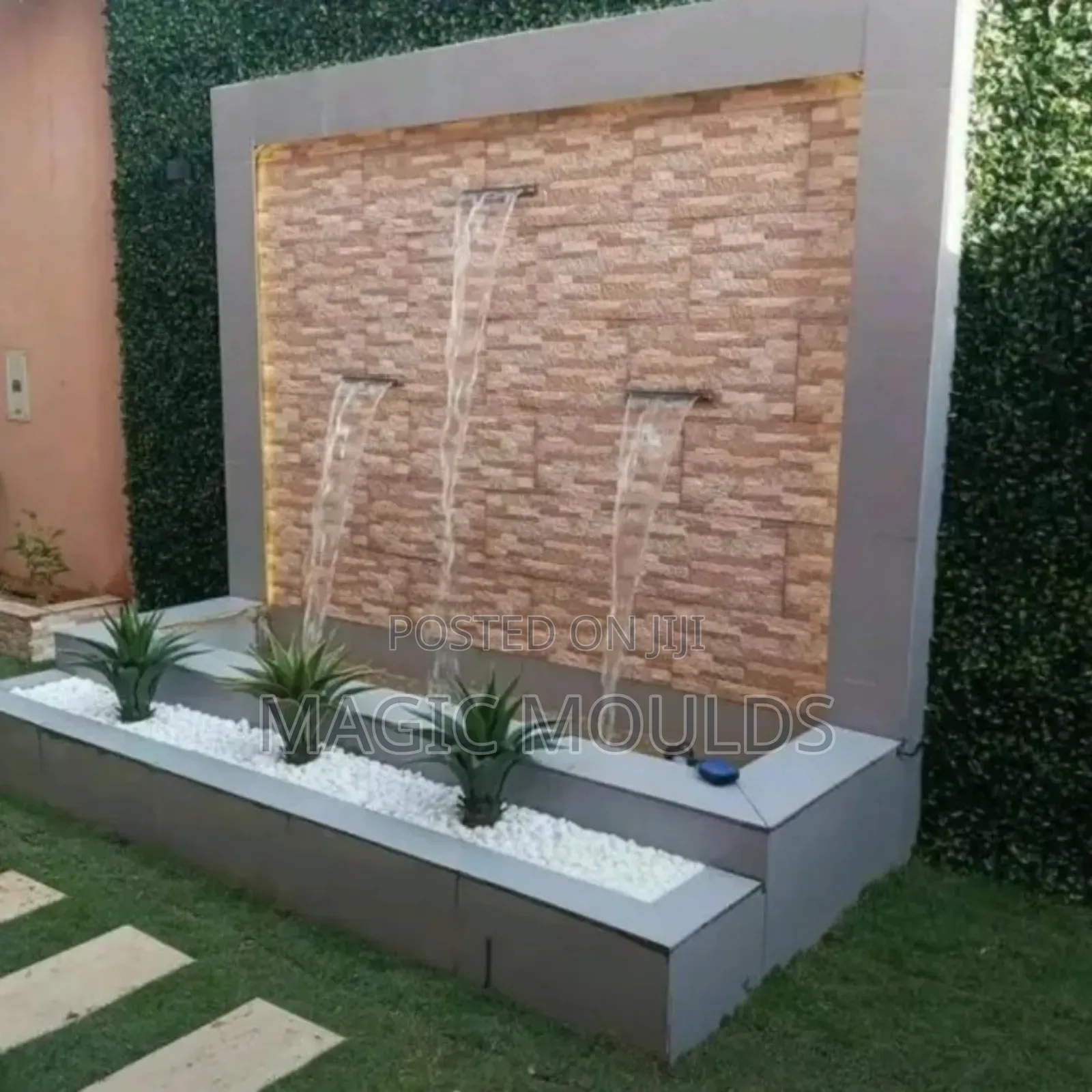 Wall Blade Water Fountains